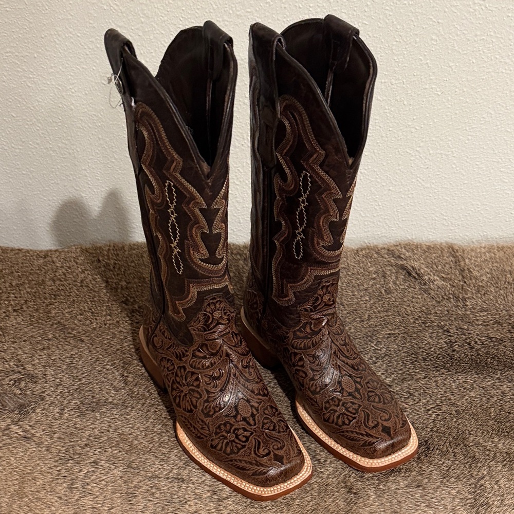 Women’s Tanner Mark Brown Leather Tooled Cowboy Boots Size 8.5